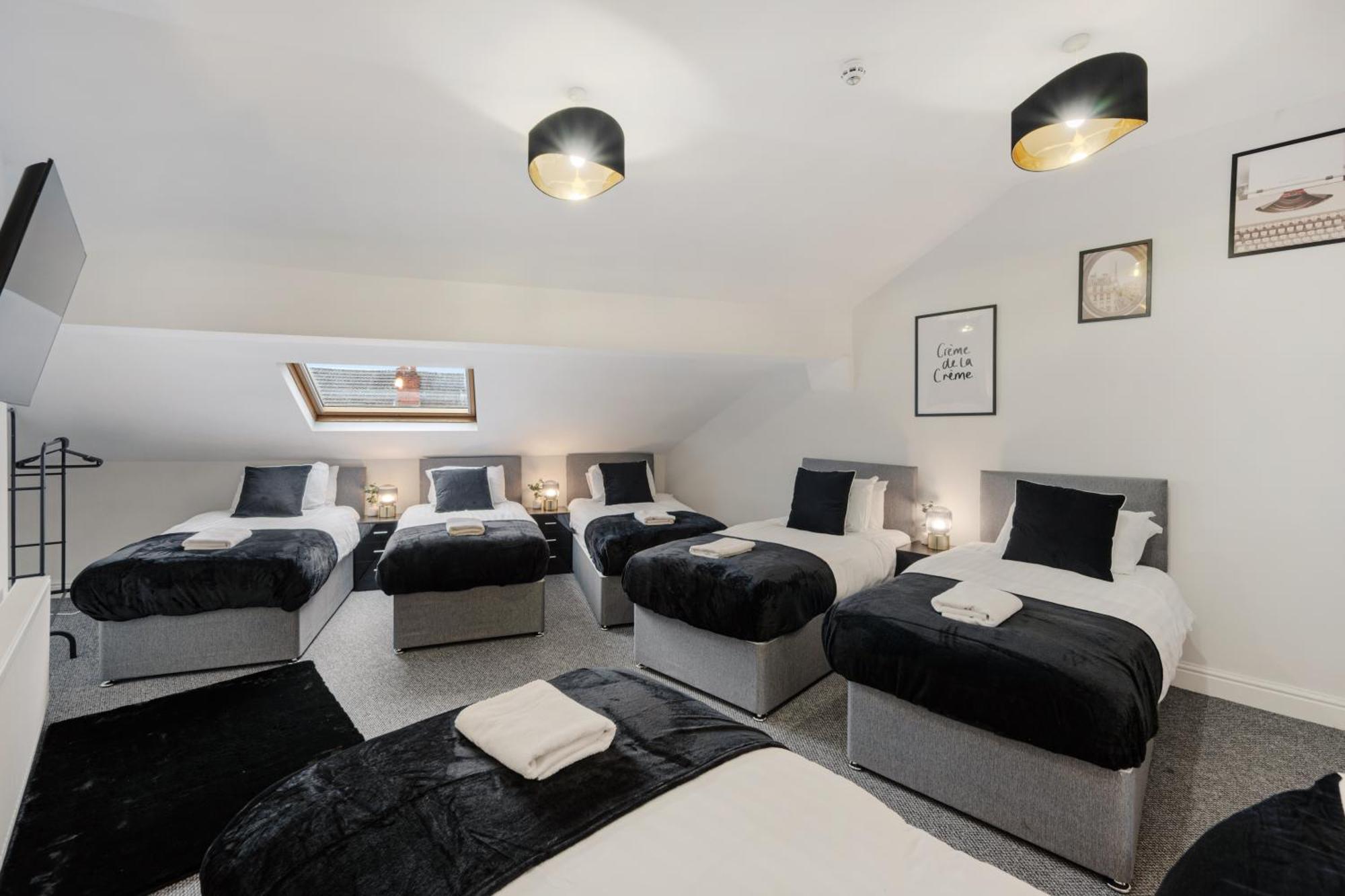 Anfield Cosy Stays - Air Host & Stay - Sleeps 14 Liverpool Exterior foto
