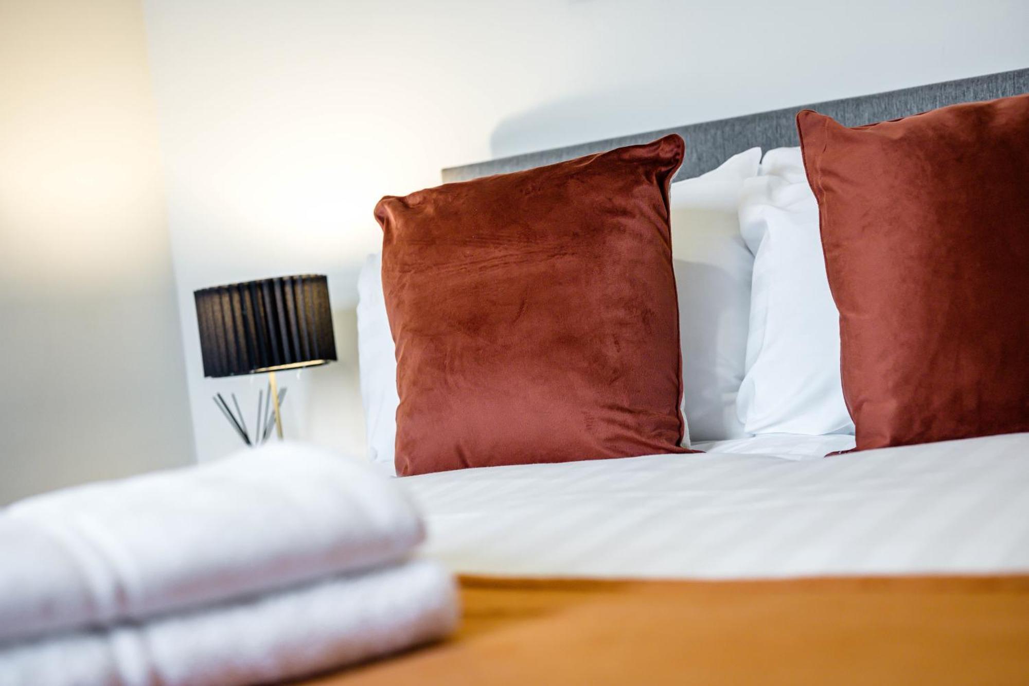 Anfield Cosy Stays - Air Host & Stay - Sleeps 14 Liverpool Exterior foto