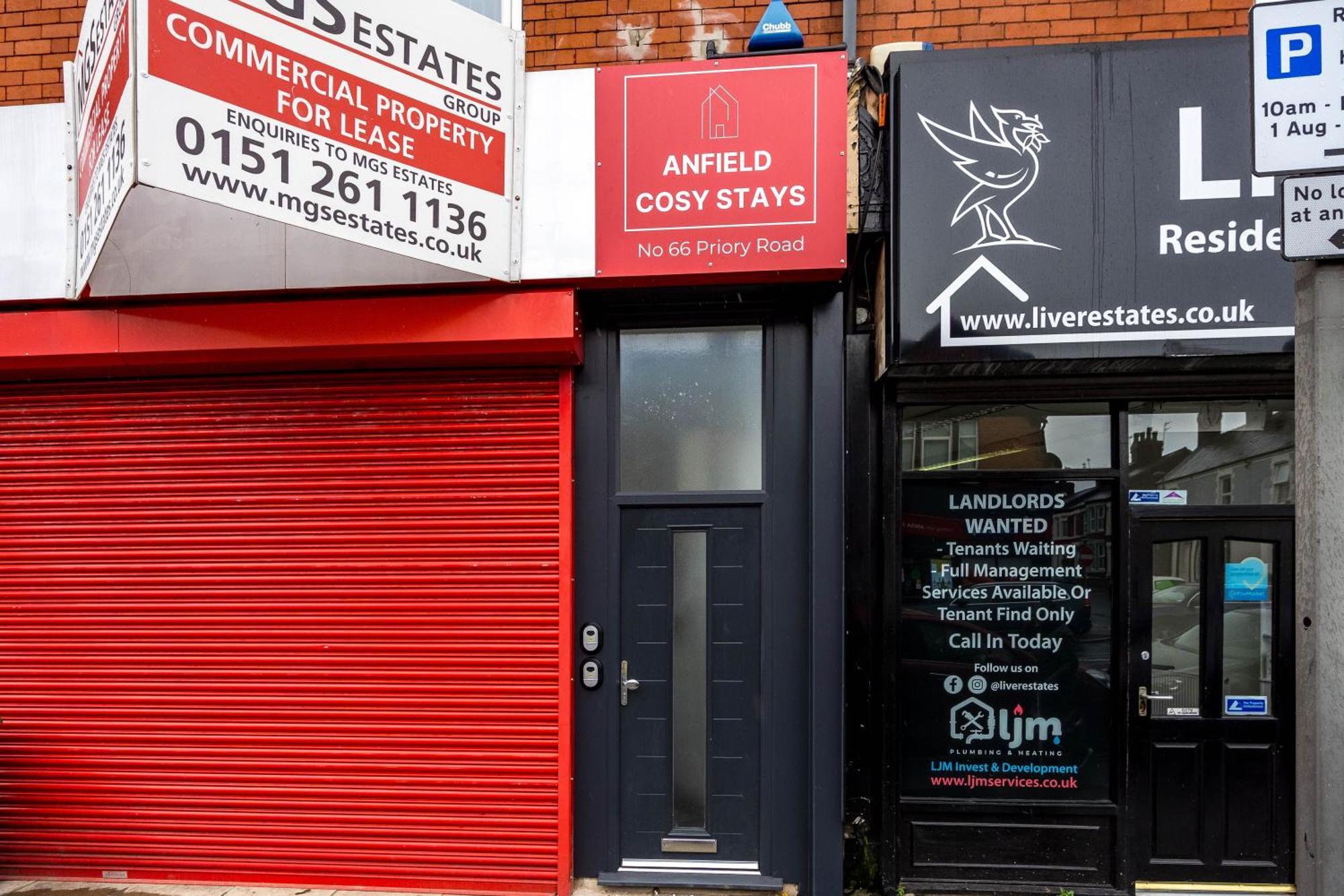 Anfield Cosy Stays - Air Host & Stay - Sleeps 14 Liverpool Exterior foto